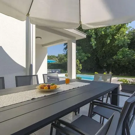 Bella Romi Mare Villa *